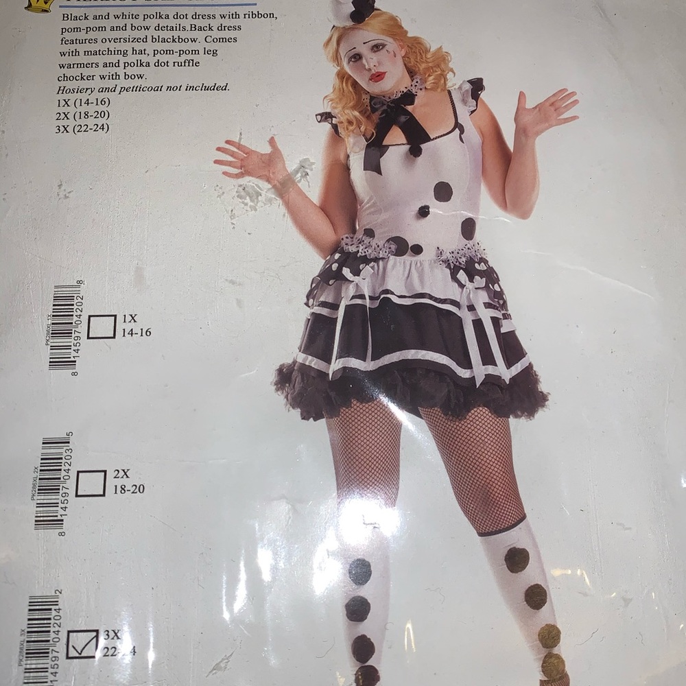 Very cute black and white plus size clown costume.